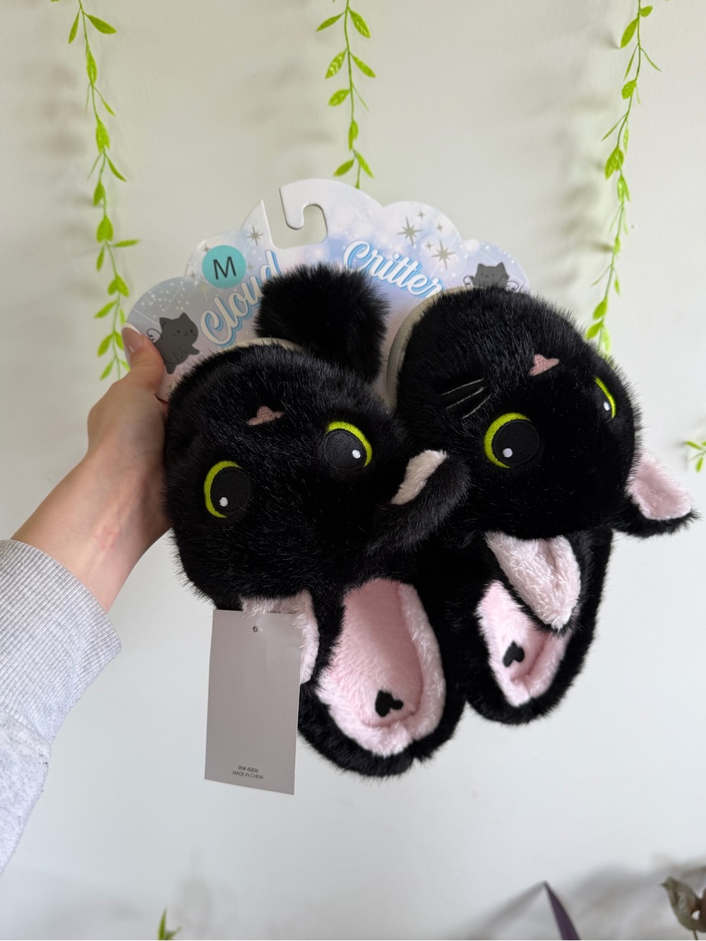 Black Cat Plush Slippers with fluffy keychain